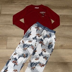 Abercrombie & Fitch Kids Red and White Pajama Set with moose graphic size 13/14